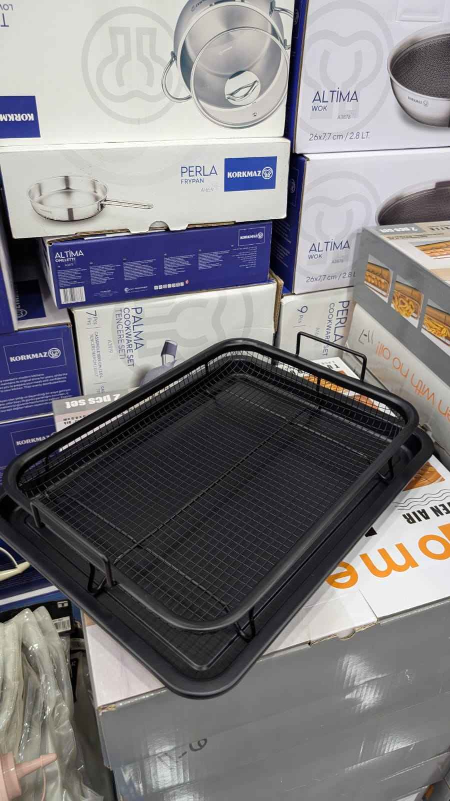 Stylish Metal Mesh Serving & Crisper Tray