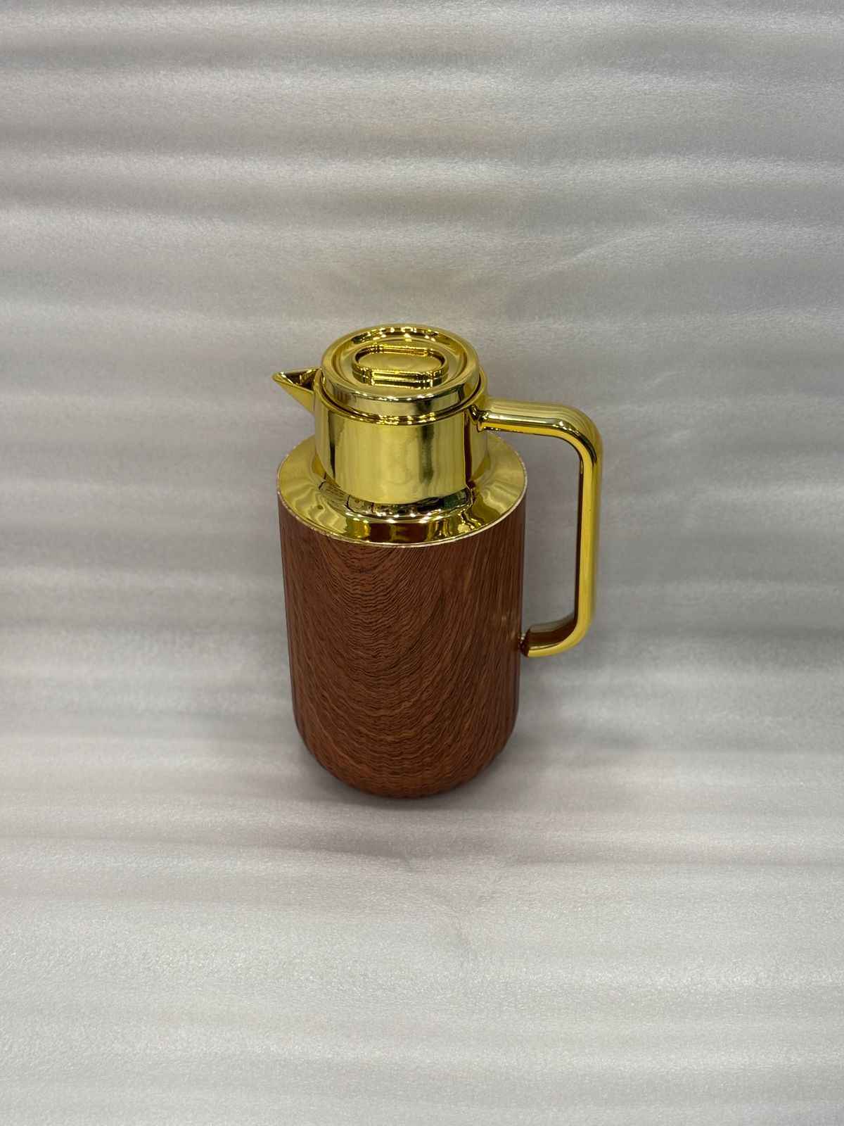 Luxury Wooden Texture Insulated Tea & Coffee Carafe