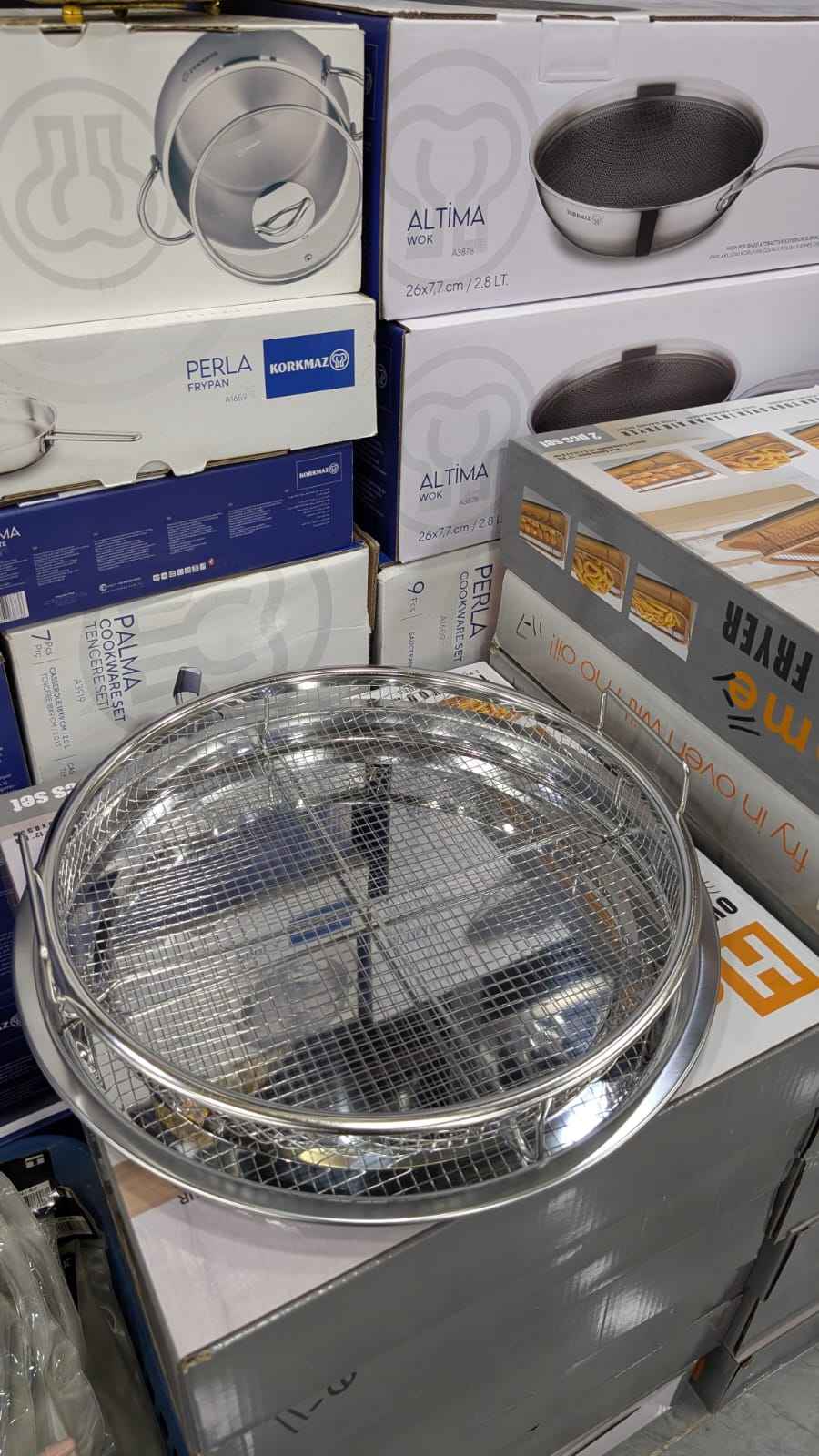 Stylish Metal Mesh Serving & Crisper Tray