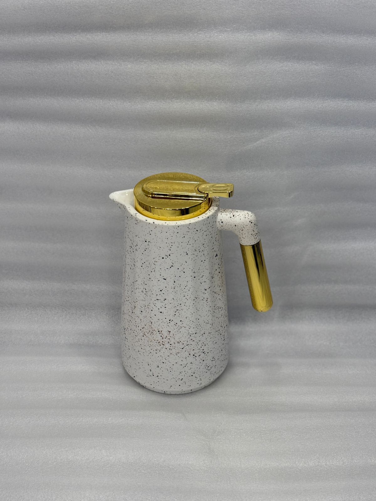 Premium White & Gold Thermal Vacuum Flask - Luxury Tea/Coffee Dallah (1L)